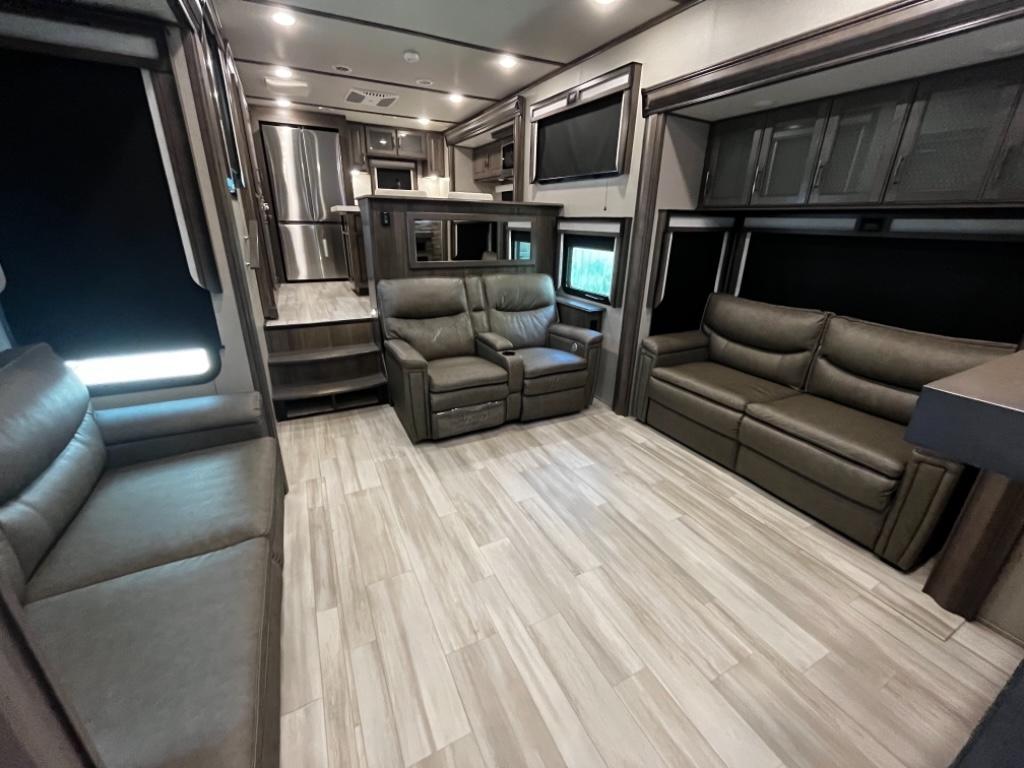 2023 Grand Design Recreational Solitude Wide body photo 11