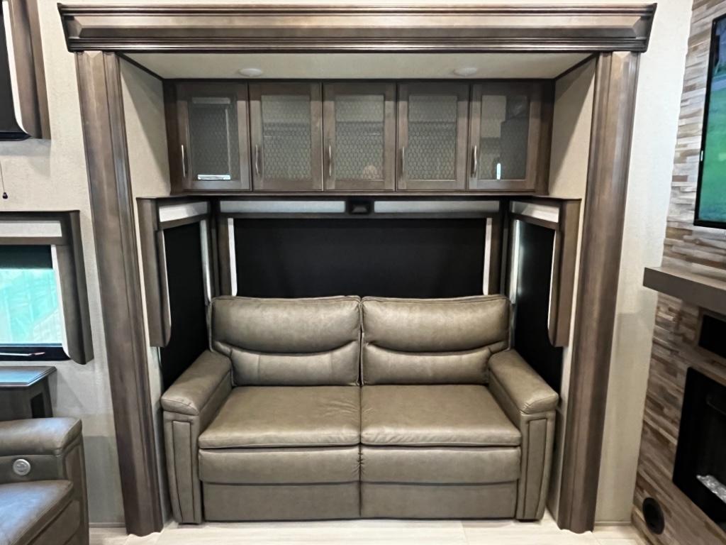 2023 Grand Design Recreational Solitude Wide body photo 13