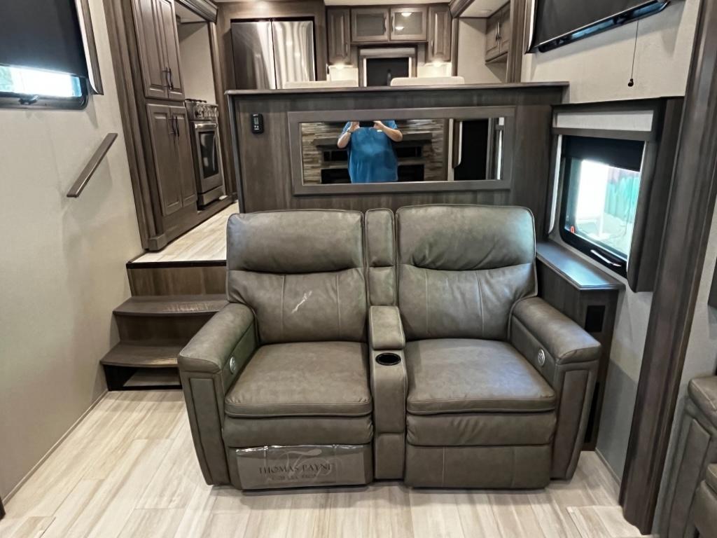 2023 Grand Design Recreational Solitude Wide body photo 12