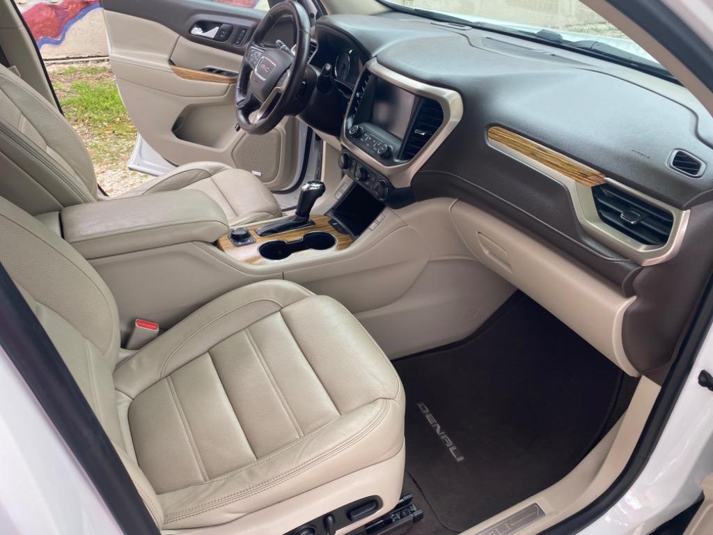 2017 Gmc Acadia Denali photo 12