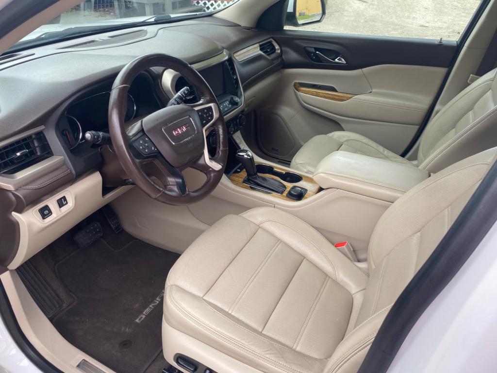 2017 Gmc Acadia Denali photo 10