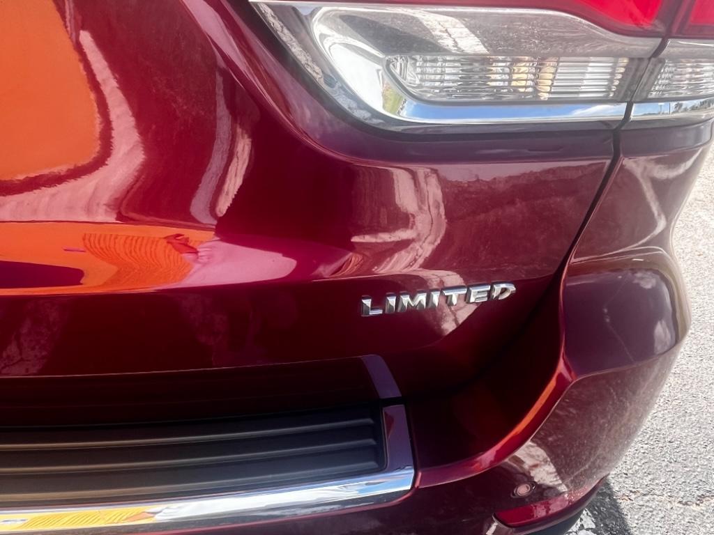 2018 Jeep Grand Cherokee Limited photo 12