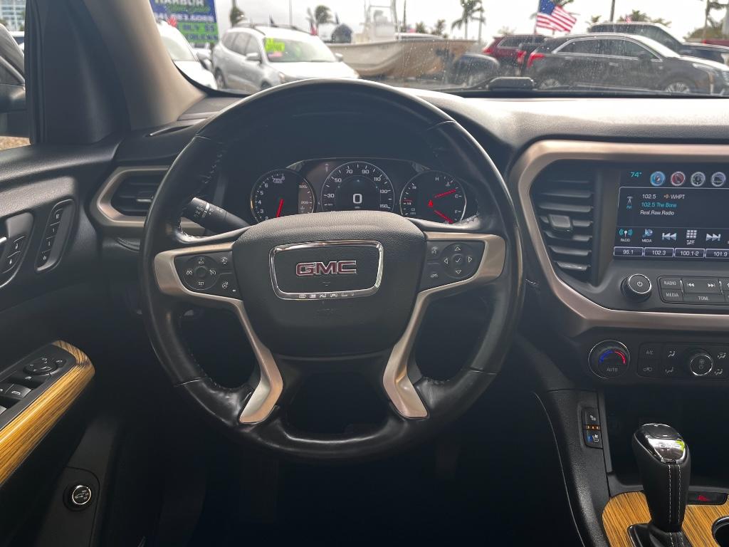 2018 Gmc Acadia Denali photo 2