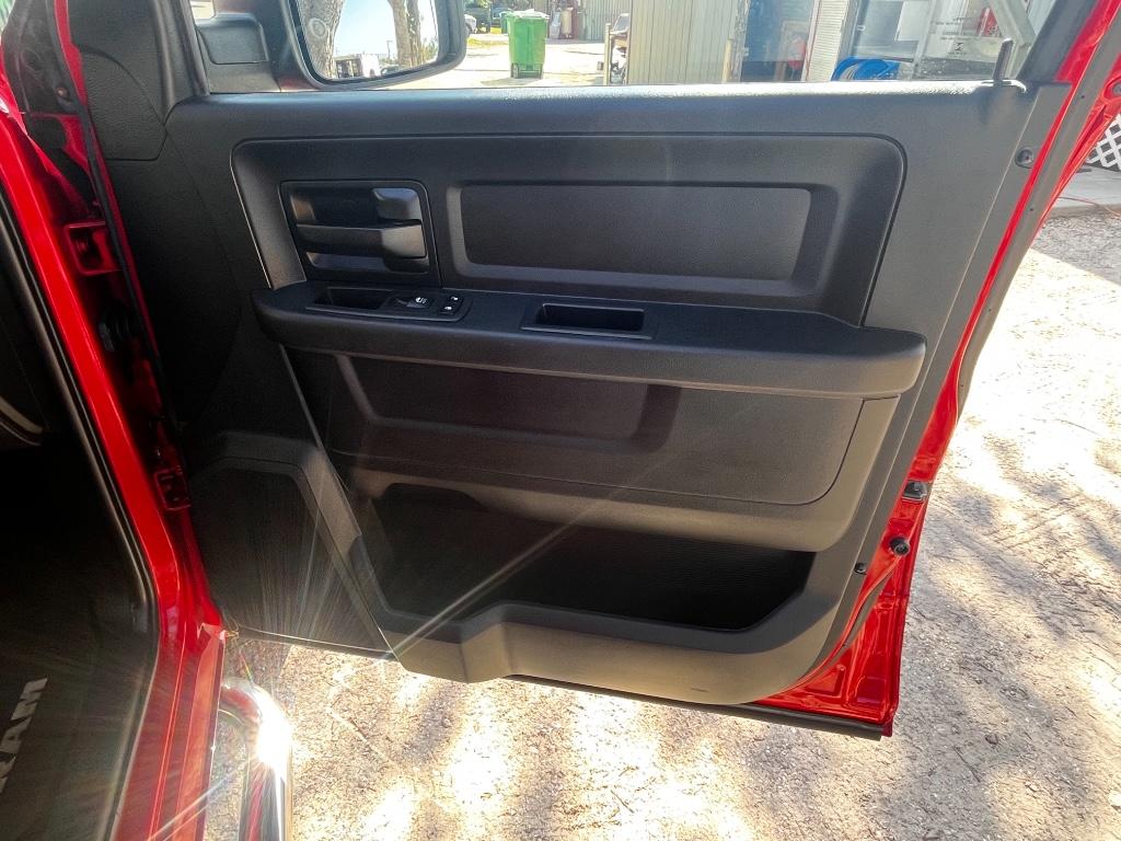 2018 Ram 1500 Tradesman photo 15