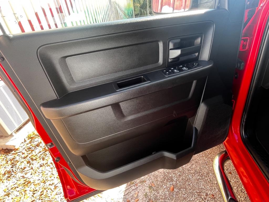 2018 Ram 1500 Tradesman photo 17