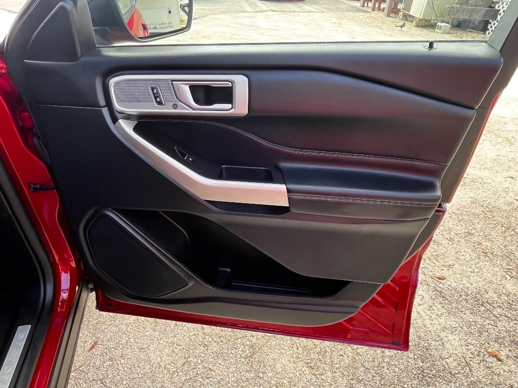 2020 Ford Explorer Limited photo 21