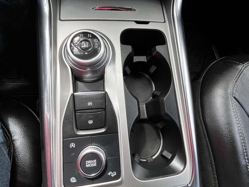 2020 Ford Explorer Limited photo 18