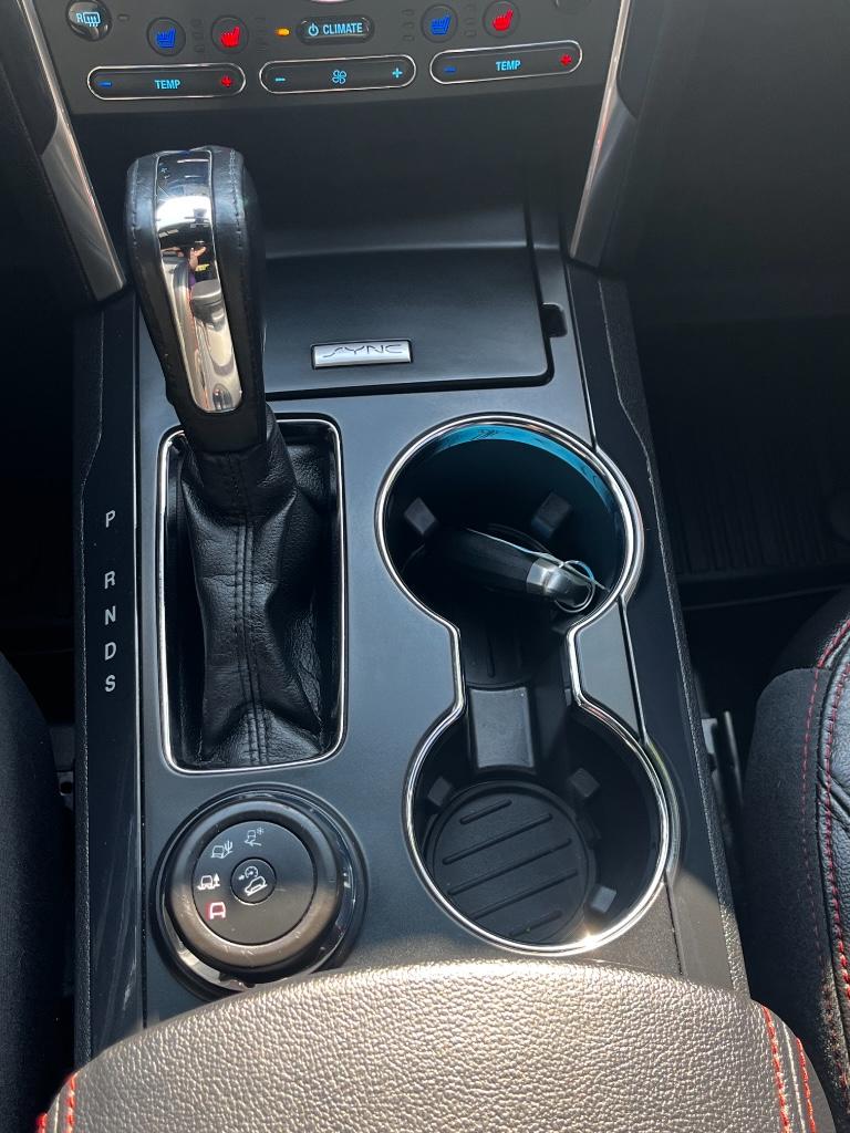 2018 Ford Explorer Sport photo 16