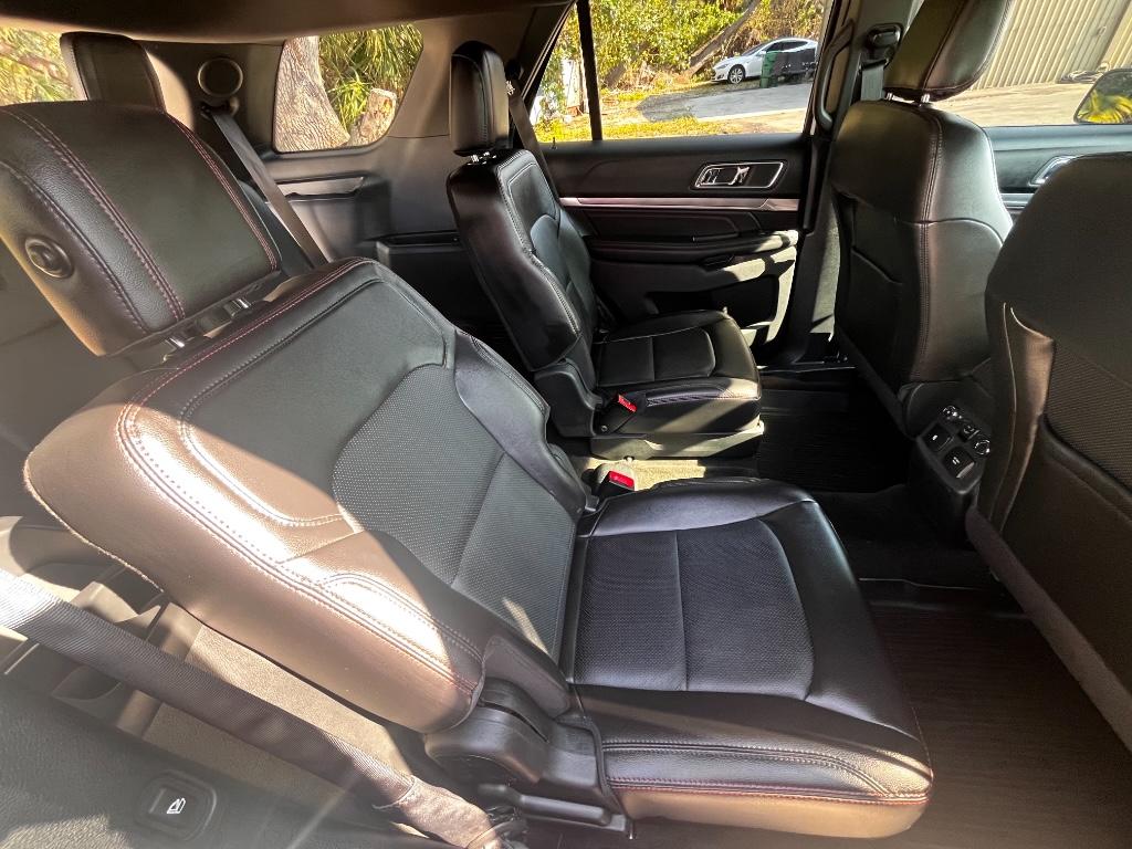 2018 Ford Explorer Sport photo 14