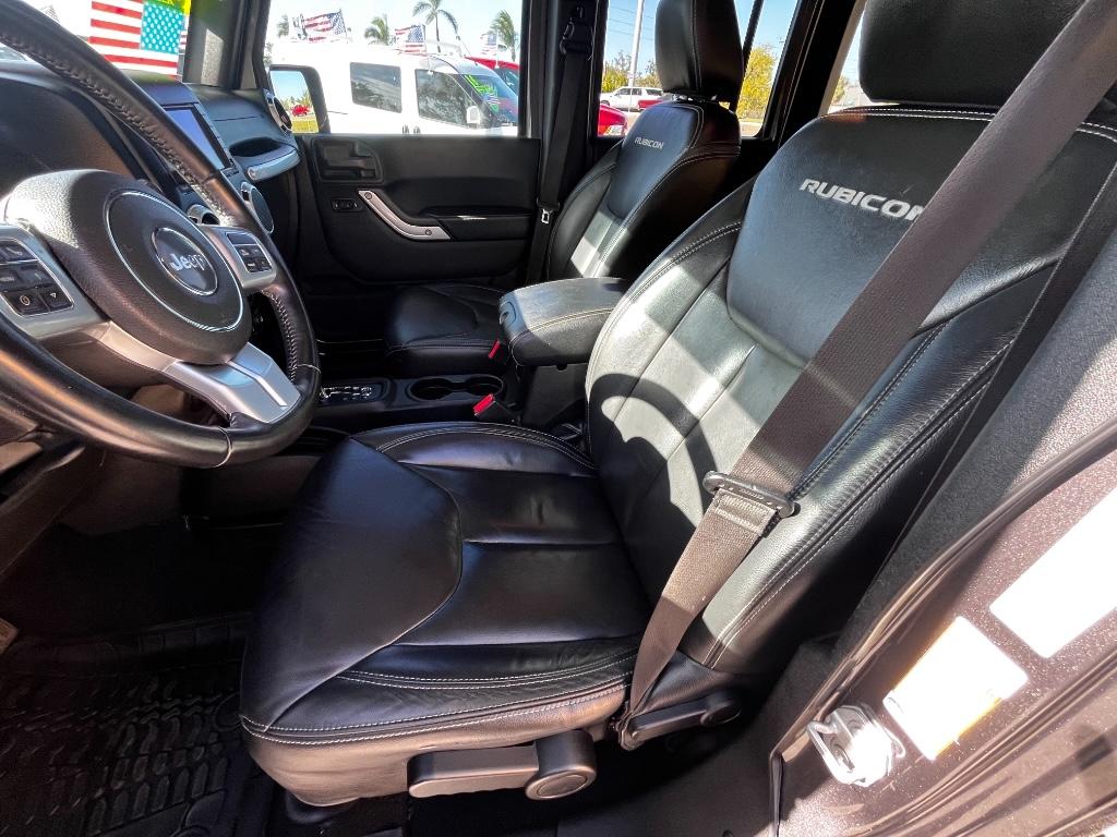 2017 Jeep Wrangler Unlimited Rubicon photo 12