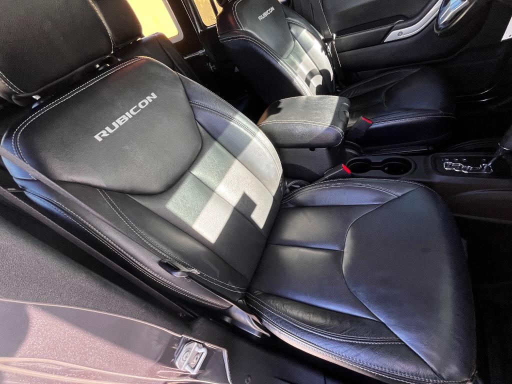 2017 Jeep Wrangler Unlimited Rubicon photo 19