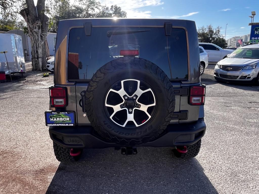 2017 Jeep Wrangler Unlimited Rubicon photo 6