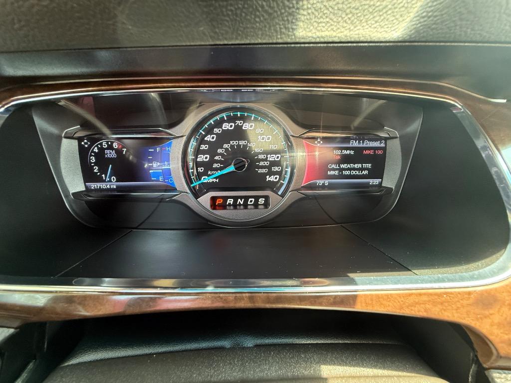 2014 Ford Taurus Limited photo 11