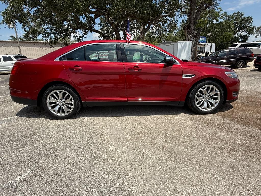 2014 Ford Taurus Limited photo 7