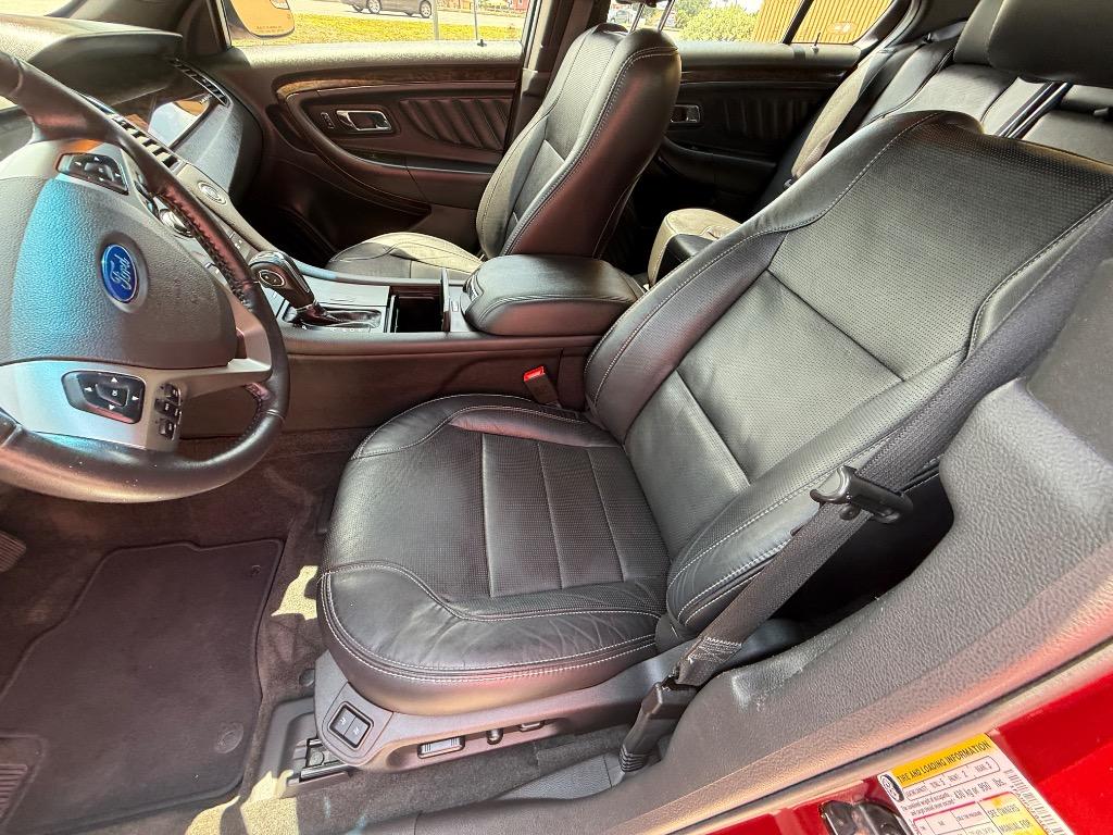 2014 Ford Taurus Limited photo 17