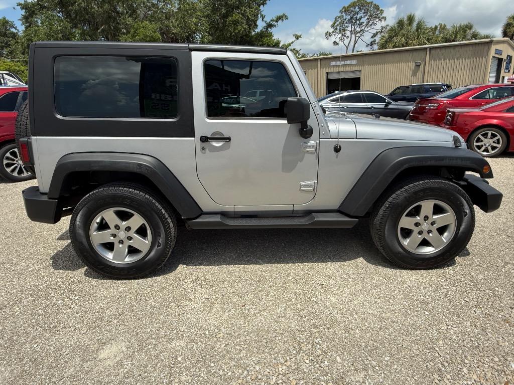 2008 Jeep Wrangler X photo 8