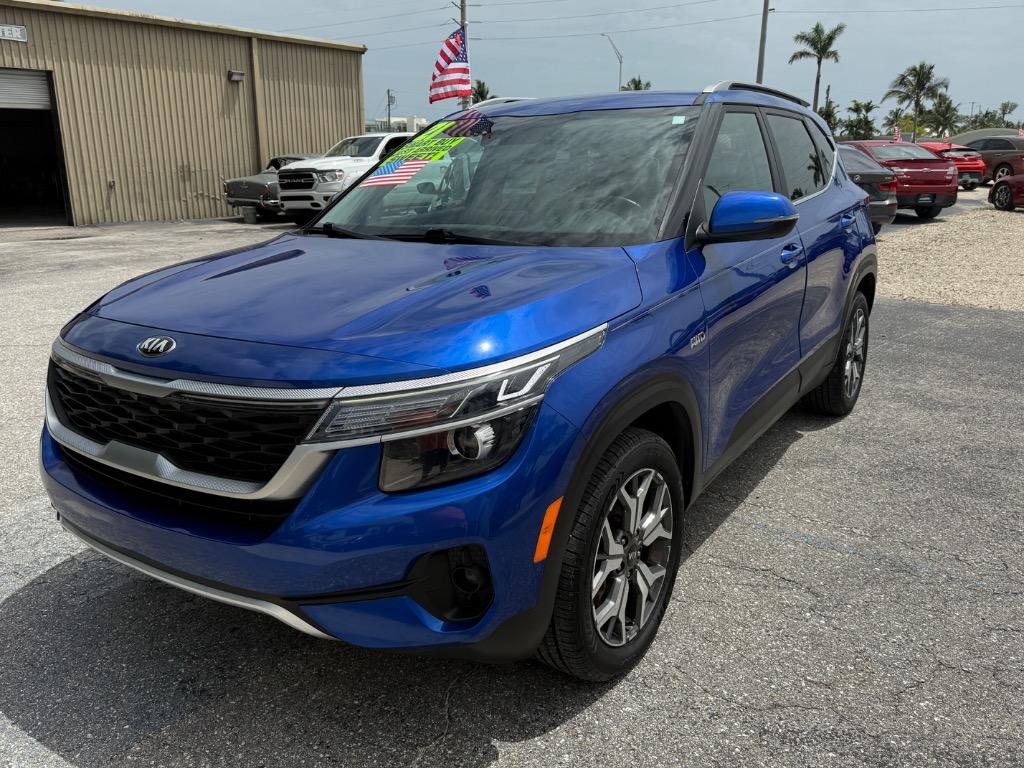 2021 Kia Seltos EX photo 4