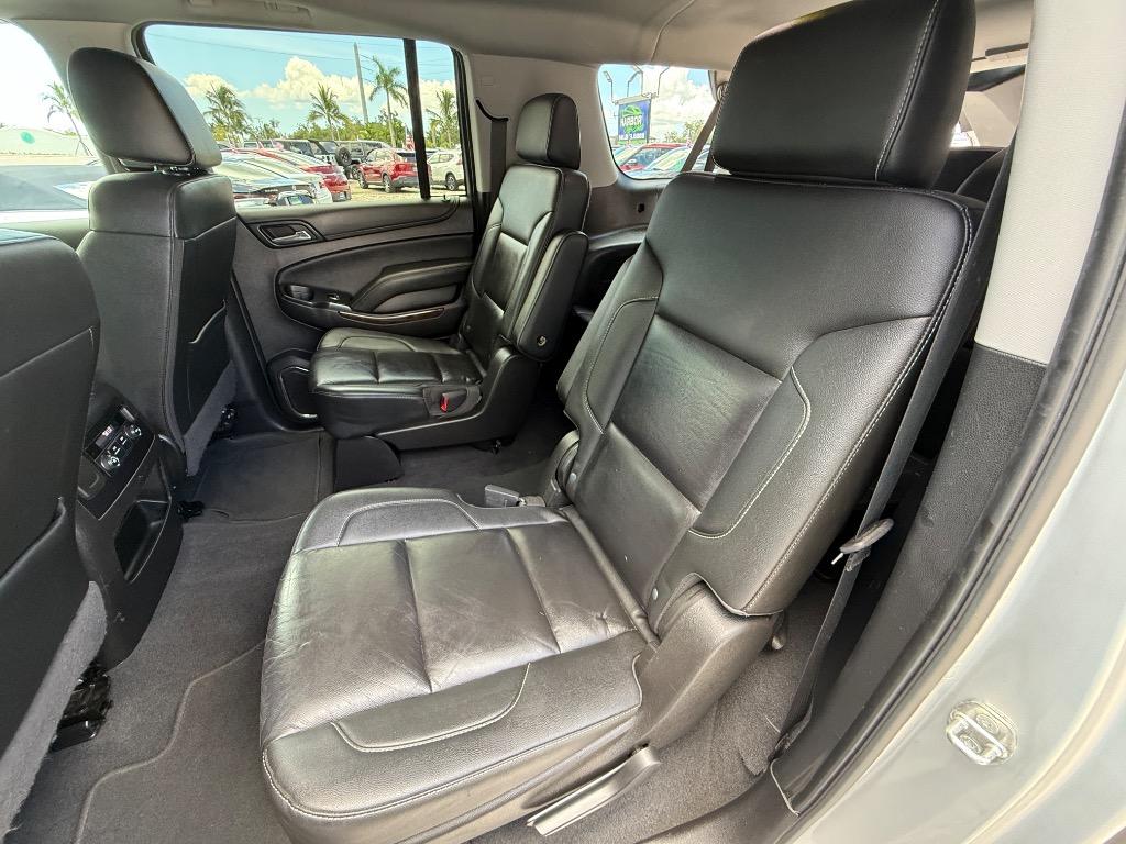 2020 Chevrolet Suburban LT - Photo 22