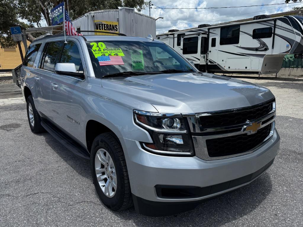 2020 Chevrolet Suburban LT's photo