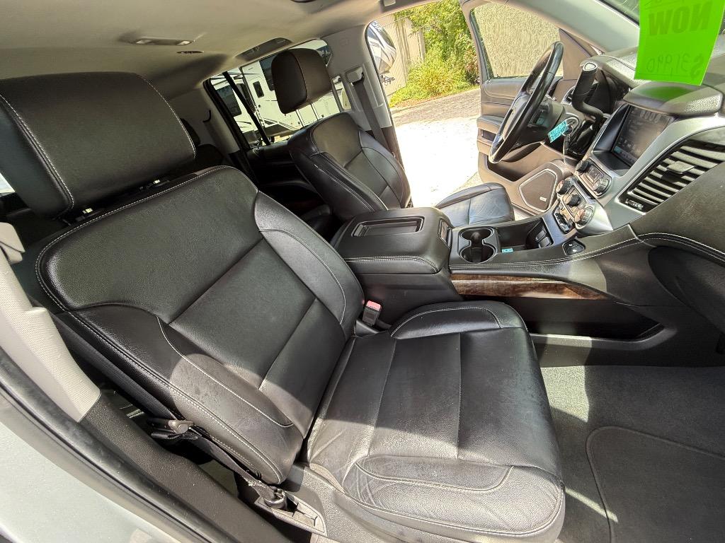 2020 Chevrolet Suburban LT - Photo 14